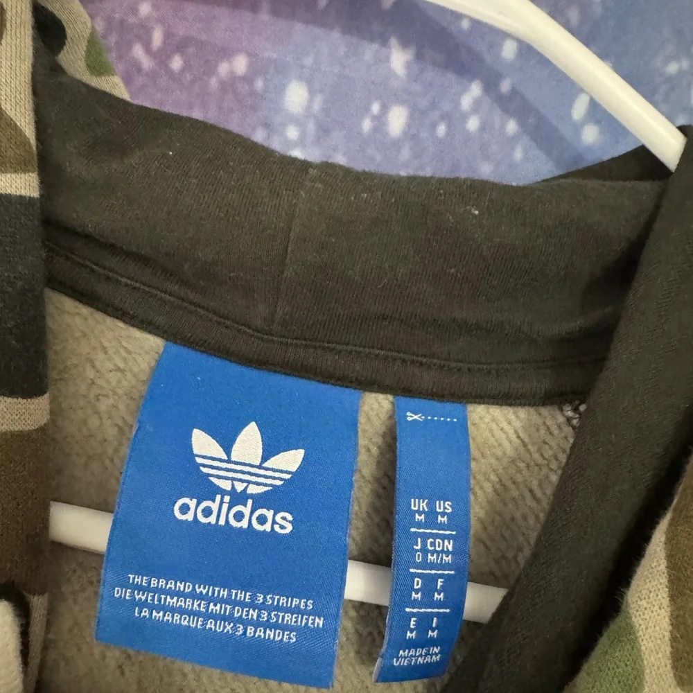 Men’s adidas camo sweatshirt